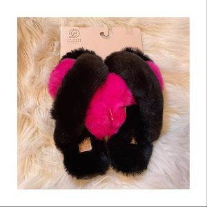 Chinese Laundry Slipper Slides - NWT - Size 5 - 6 - Black & Bright Pink